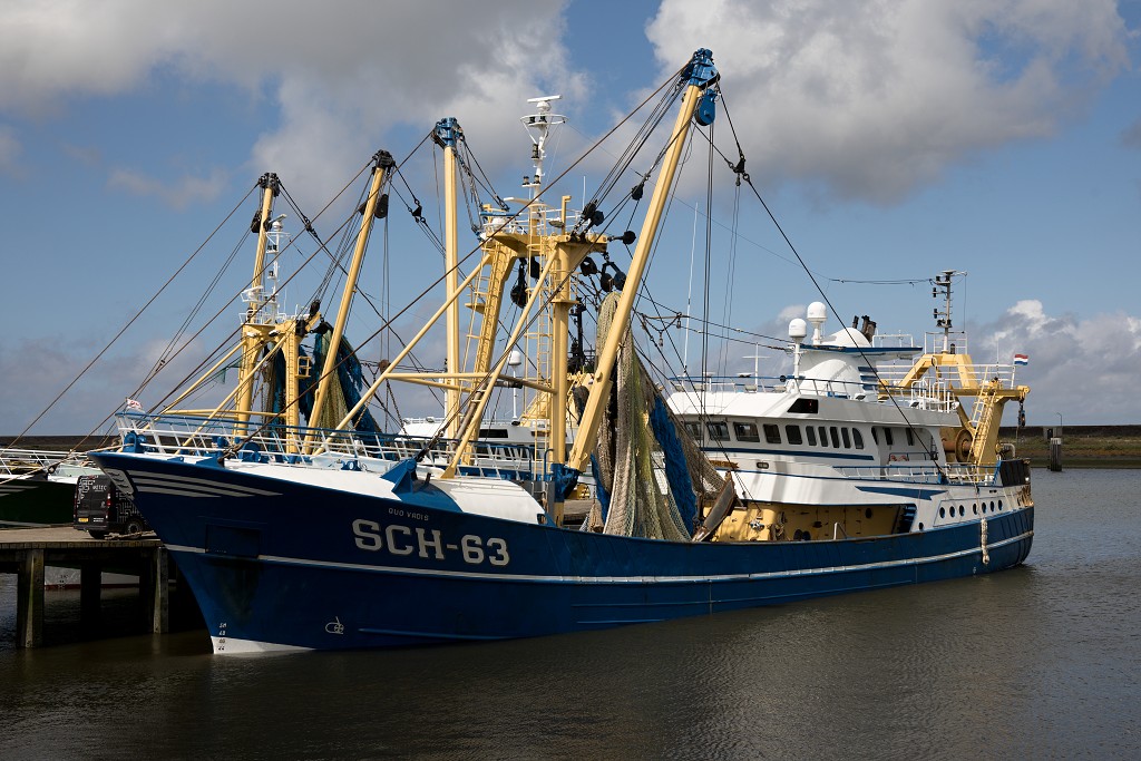 visserij industrie hdr stellendam yerseke kotter viskotter trawler visnet visnetten vloot vis vissen zierikzee